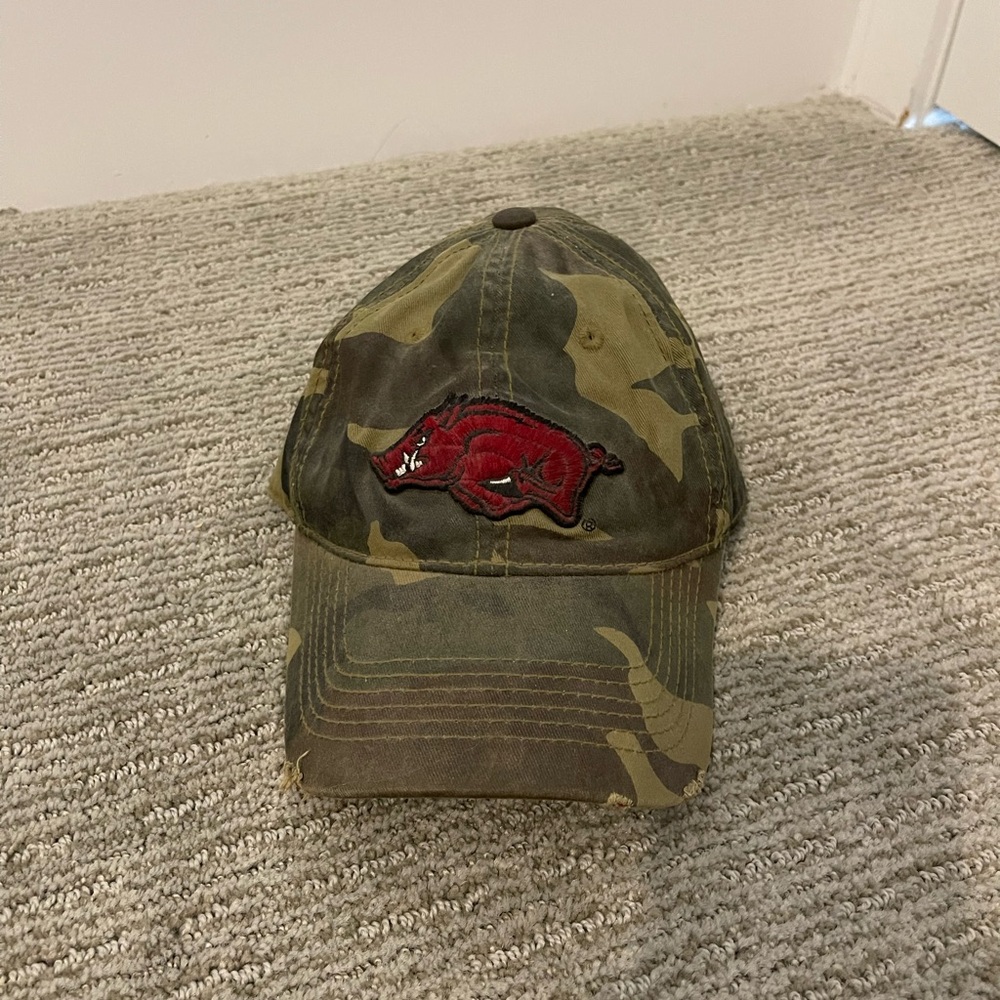 Camouflage Arkansas Razorbacks Hat